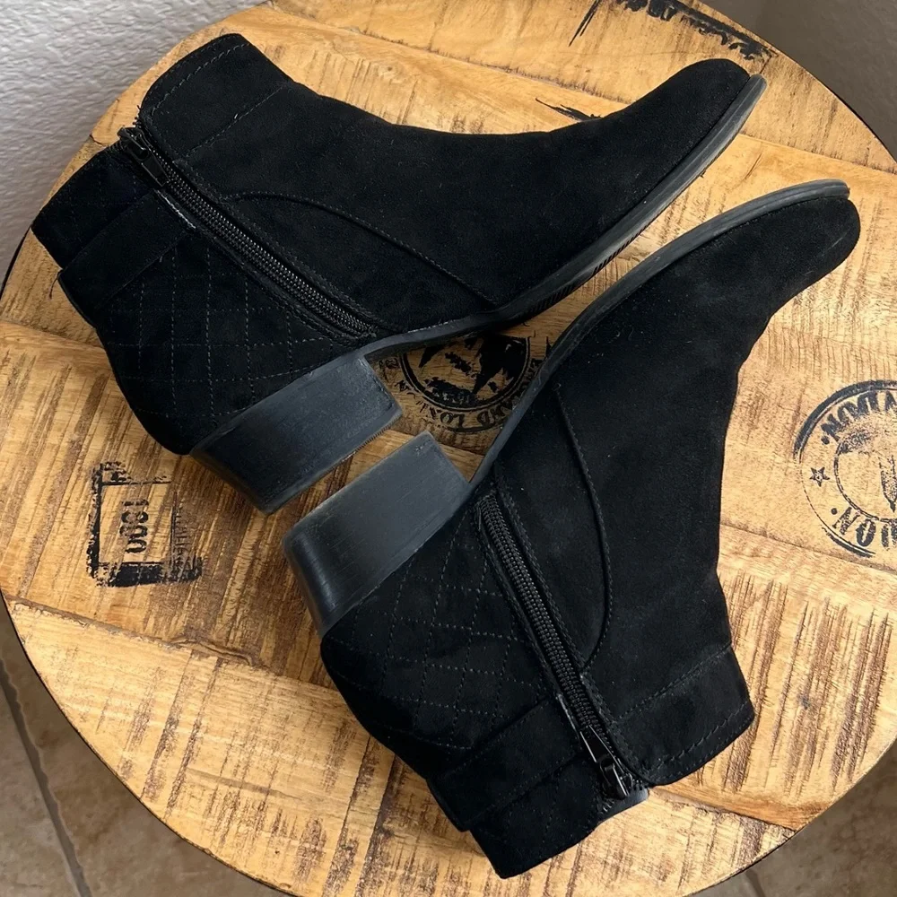 Unisa Suede Ankle Boots Black Booties with Buckle Detail Size 10 M